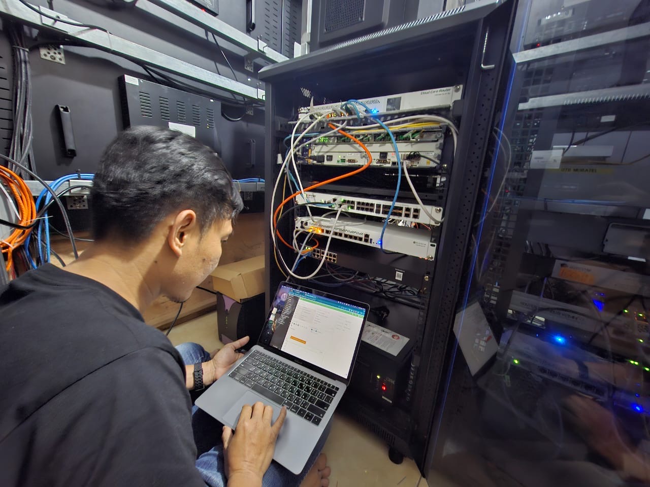 Konfigurasi Core Router Mikrotik